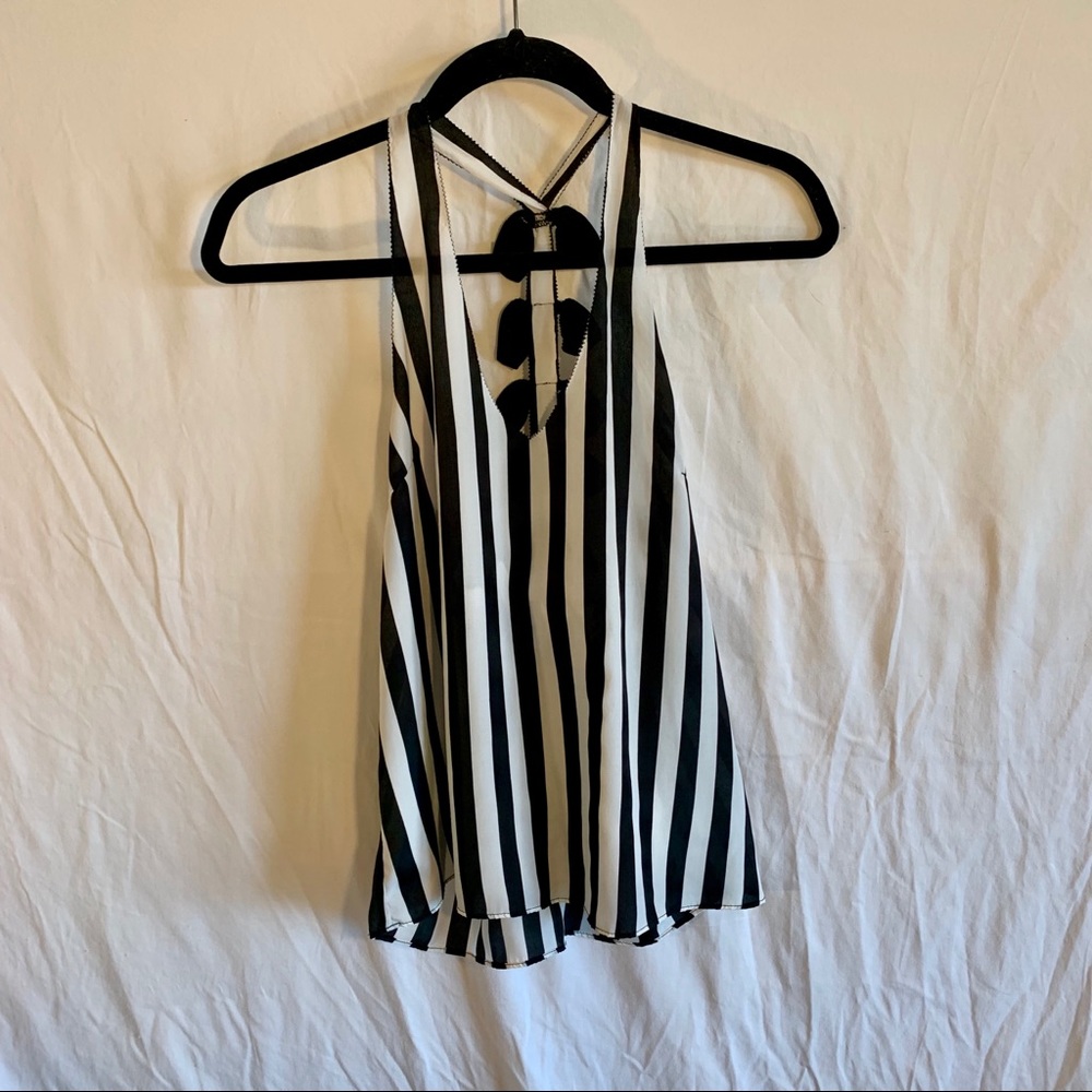 Forever 21 Razorback top with bows